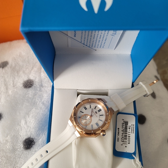 Technomarine Watch - Picture 5 of 6